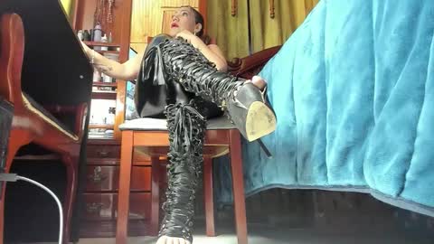 Brenda online show from March 18, 2026, 1:25 pm