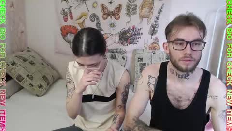 _by_double_sexy_miss_ online show from March 4, 2025, 7:08 am