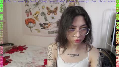 _by_double_sexy_miss_ online show from March 8, 2025, 4:45 am