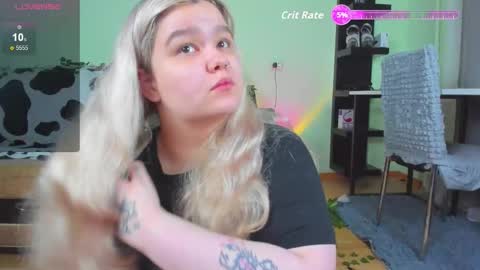 _candym1lky_ online show from September 12, 2025, 6:35 am