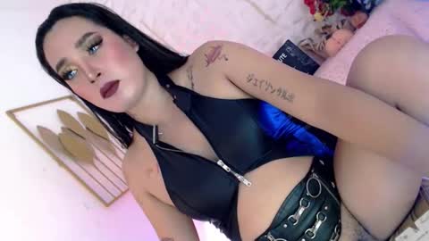 Caroline online show from February 8, 2026, 6:17 am