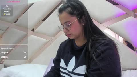 Caroline Sweet online show from December 14, 2024, 7:29 am