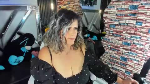 Snapshot of _casandra11 chatting on January 4, 2025, 11:27 pm _casandra11 online show from January 4, 2025, 11:27 pm