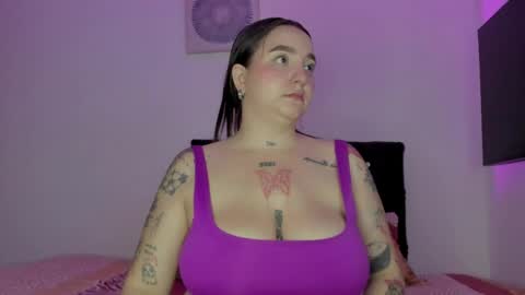 Snapshot of _cee_leste chatting on June 3, 2026, 1:41 am _cee_leste online show from June 3, 2026, 1:41 am