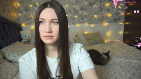 _chloe_miller_ online show from February 28, 2025, 5:26 pm