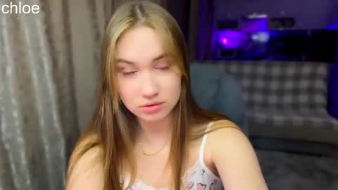 _chloe_miller_ online show from October 14, 2025, 6:20 pm