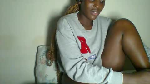 Snapshot of _clara01 chatting on February 24, 2025, 6:36 pm clara online show from February 24, 2025, 6:36 pm