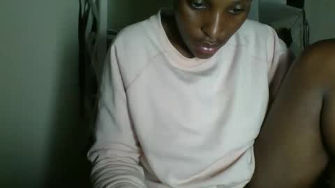 clara online show from March 8, 2026, 3:32 am