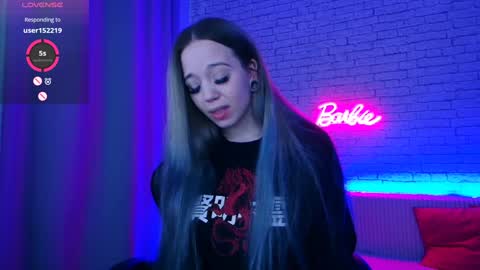 Nica online show from January 18, 2025, 4:37 am