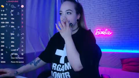 Snapshot of _crazybee_ chatting on February 19, 2026, 5:47 am Nica online show from February 19, 2026, 5:47 am