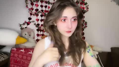 Kate online show from February 19, 2025, 5:06 pm