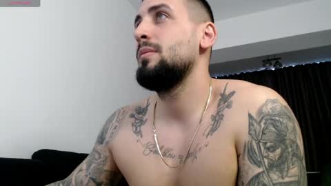 Snapshot of _dylangreen chatting on May 8, 2026, 7:57 am Dylan online show from May 8, 2026, 7:57 am