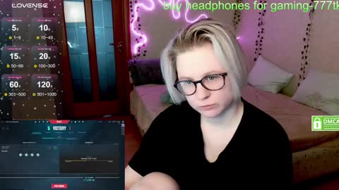 Snapshot of _elven_dreams__ chatting on January 20, 2025, 9:22 pm chloue and Gretta online show from January 20, 2025, 9:22 pm