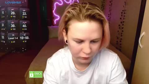 Snapshot of _elven_dreams__ chatting on February 27, 2025, 4:32 pm chloue and Gretta online show from February 27, 2025, 4:32 pm