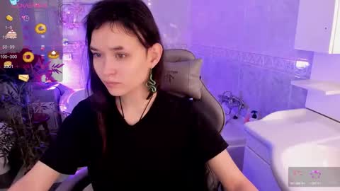 _emily__strike_ online show from December 18, 2025, 10:10 am