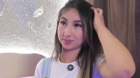 Snapshot of _emmawalka chatting on September 18, 2025, 3:25 pm _emmawalka online show from September 18, 2025, 3:25 pm