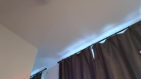 Eva online show from May 21, 2026, 1:07 pm