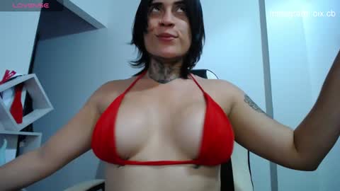 Snapshot of _exa_ chatting on December 10, 2024, 10:26 pm Exa help me position myself with your thumb up thanks online show from December 10, 2024, 10:26 pm