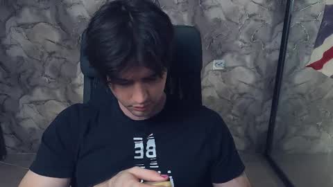 Keanu online show from April 4, 2026, 1:41 pm