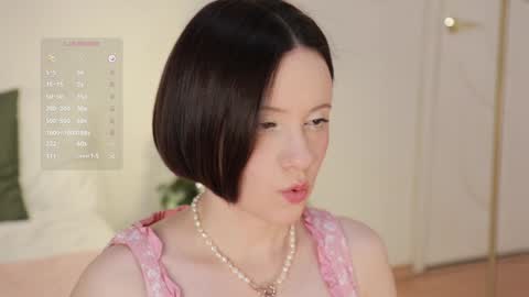 Snapshot of _female_essence_ chatting on December 27, 2024, 12:50 am Essie online show from December 27, 2024, 12:50 am