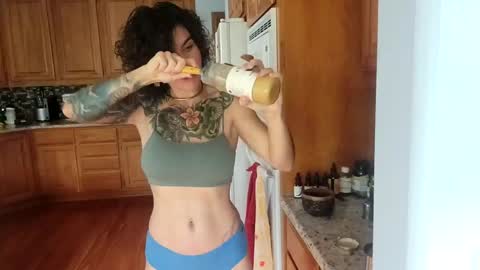 Frankie Rivers allmylinks  online show from March 5, 2025, 9:26 pm