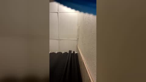 _frosty_69 online show from March 27, 2026, 4:40 am