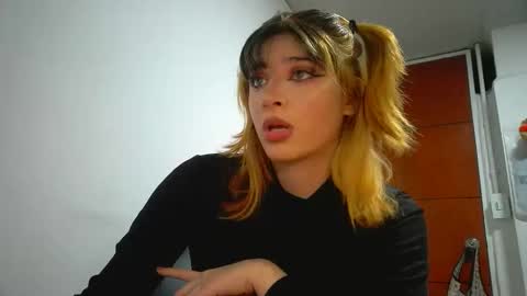 Mia-foster online show from March 4, 2026, 11:55 pm