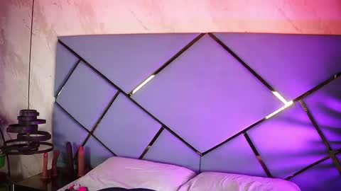 _giggy online show from December 18, 2025, 11:38 am