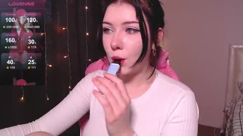 Tori online show from March 6, 2025, 6:08 am