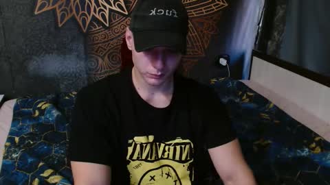 Snapshot of _happydayleon_ chatting on September 9, 2025, 6:13 am _happydayleon_ online show from September 9, 2025, 6:13 am