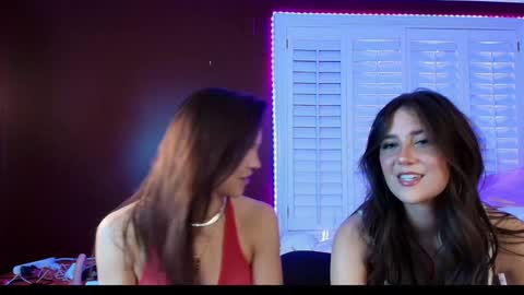 _hazelrey online show from February 7, 2025, 4:48 am