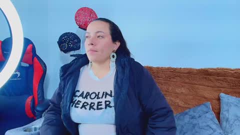 Snapshot of _honey1_ chatting on November 16, 2025, 12:33 pm Honey online show from November 16, 2025, 12:33 pm