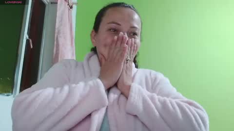 Honey online show from June 6, 2026, 2:05 am