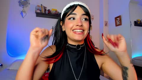 Jenn  online show from January 7, 2025, 1:49 am