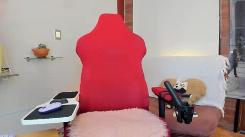 Snapshot of _hottie__ chatting on September 11, 2025, 4:18 pm _hottie__ online show from September 11, 2025, 4:18 pm