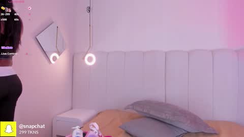 Darlis  online show from November 24, 2025, 7:57 pm