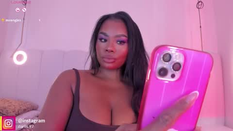 Snapshot of _huge_boobs_ebony chatting on March 13, 2026, 8:04 pm Darlis online show from March 13, 2026, 8:04 pm
