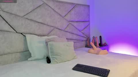 Megan online show from September 16, 2025, 2:56 am