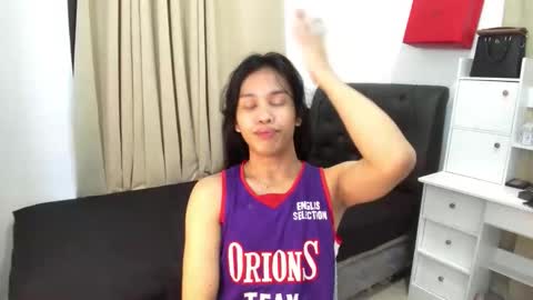 yanie online show from March 5, 2026, 2:07 am