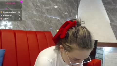 Isa online show from March 6, 2025, 5:22 pm