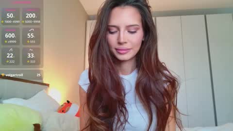 isia online show from October 31, 2025, 7:53 am