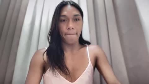 Snapshot of _iwantyourx chatting on May 9, 2026, 10:31 am KIA online show from May 9, 2026, 10:31 am