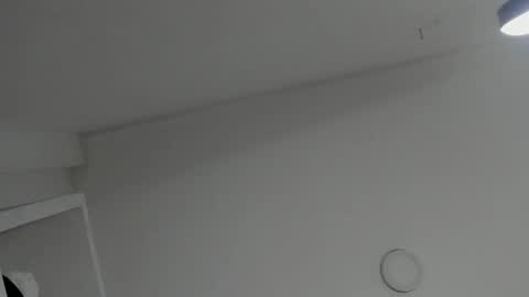 jannis  online show from April 9, 2026, 10:15 pm