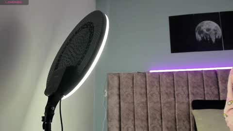 Jasmine online show from January 7, 2026, 11:01 am