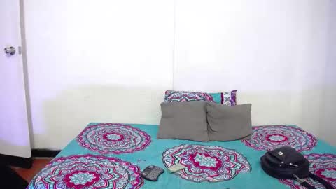 Snapshot of _joanne_and_oliver_ chatting on December 20, 2025, 10:06 pm Joanne Oliver online show from December 20, 2025, 10:06 pm