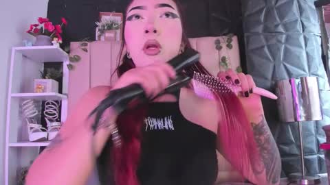 Mia online show from February 23, 2026, 2:36 pm