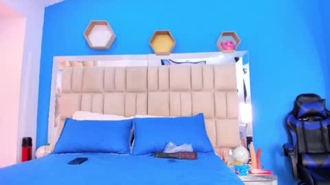 _johnson_alana online show from September 27, 2025, 12:32 pm