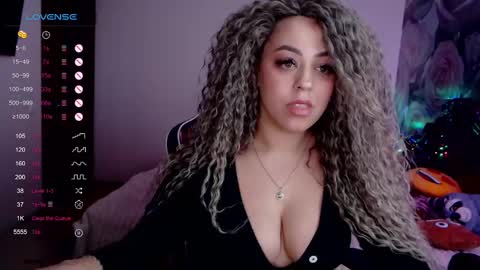 _just_a_queen_3 online show from January 2, 2025, 6:56 pm