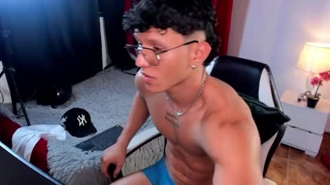 Snapshot of _justin_andrew1 chatting on May 11, 2026, 2:17 am justin online show from May 11, 2026, 2:17 am