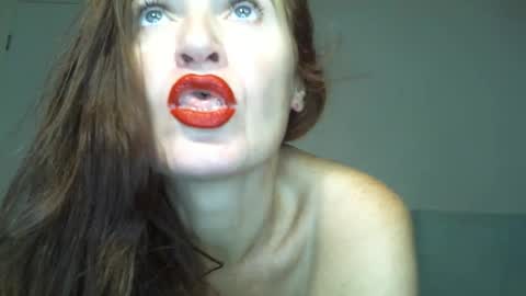 KAPELKA   online show from September 27, 2025, 3:00 am